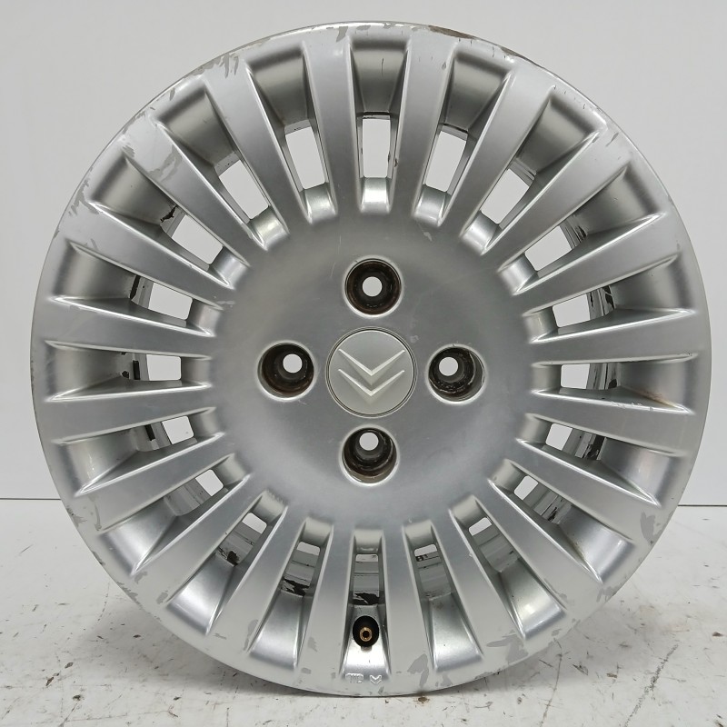 Recambio de llanta para citroën c3 1.4 hdi referencia OEM IAM 5402F7 6JX15CH4 ET27 4H 4X108