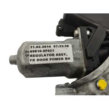 Recambio de elevalunas delantero derecho para toyota verso 1.6 16v cat referencia OEM IAM 698100F021  