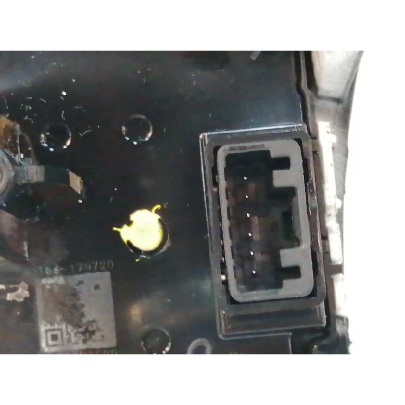 MANDO VOLANTE LADO DERECHO