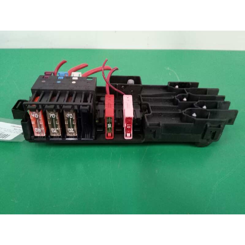 Recambio de caja reles / fusibles para mercedes-benz clase m (w164) 320 / 350 cdi (164.122) referencia OEM IAM 2115452601 Recambio de caja reles / fusibles para mercedes-benz clase m (w164) 320 / 350 cdi (164.122) referencia OEM IAM 2115452601