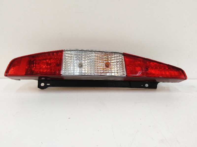 Recambio de piloto trasero izquierdo para fiat doblo (119) 1.3 jtd cat referencia OEM IAM 40610748  