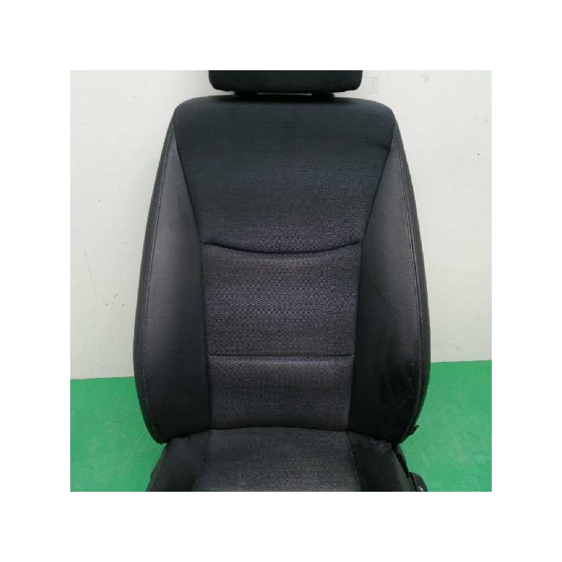 ASIENTO DELANTERO IZQUIERDO