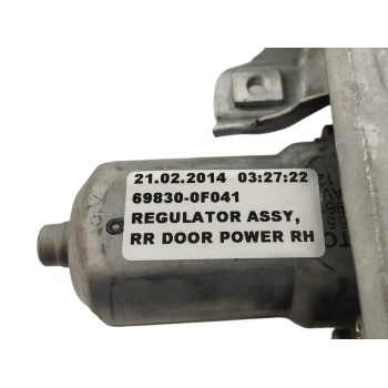 Recambio de elevalunas trasero derecho para toyota verso 1.6 16v cat referencia OEM IAM 698300F041  