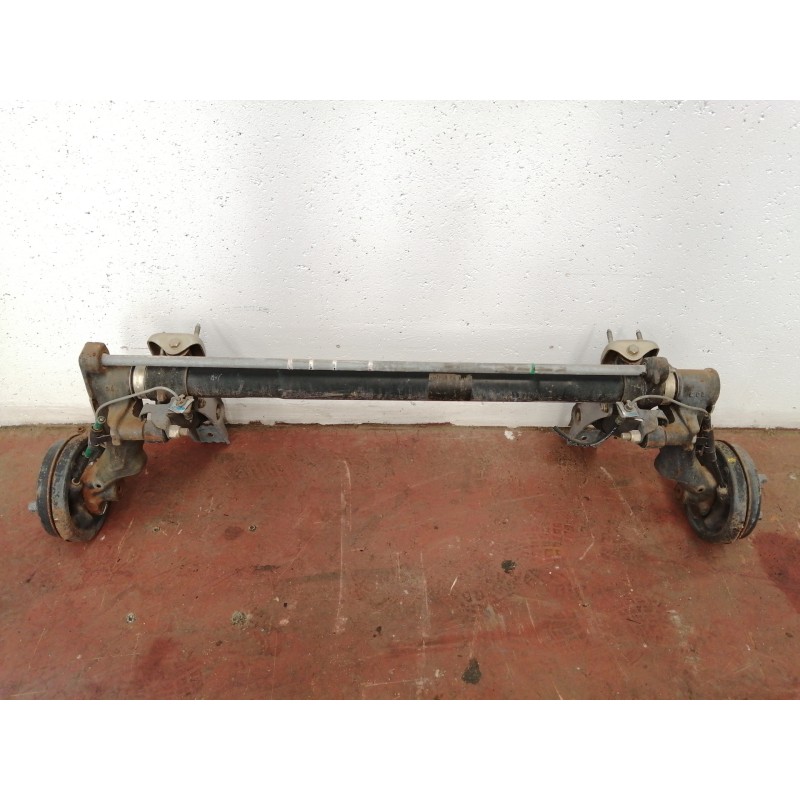 Recambio de puente trasero para peugeot 205 berlina 1.8 diesel referencia OEM IAM   
