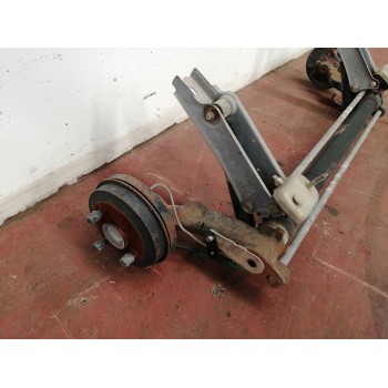 Recambio de puente trasero para peugeot 205 berlina 1.8 diesel referencia OEM IAM   