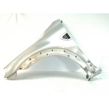 Recambio de aleta delantera izquierda para chevrolet captiva 2.0 diesel cat referencia OEM IAM  OBSERVAR FOTOS 