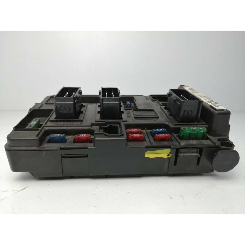 CAJA RELES / FUSIBLES S118470003E