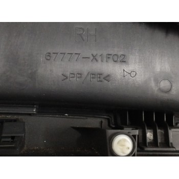 Recambio de guarnecido puerta delantera derecha para toyota verso 1.6 16v cat referencia OEM IAM 67737X1F02  