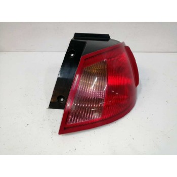PILOTO TRASERO DERECHO MR957366 