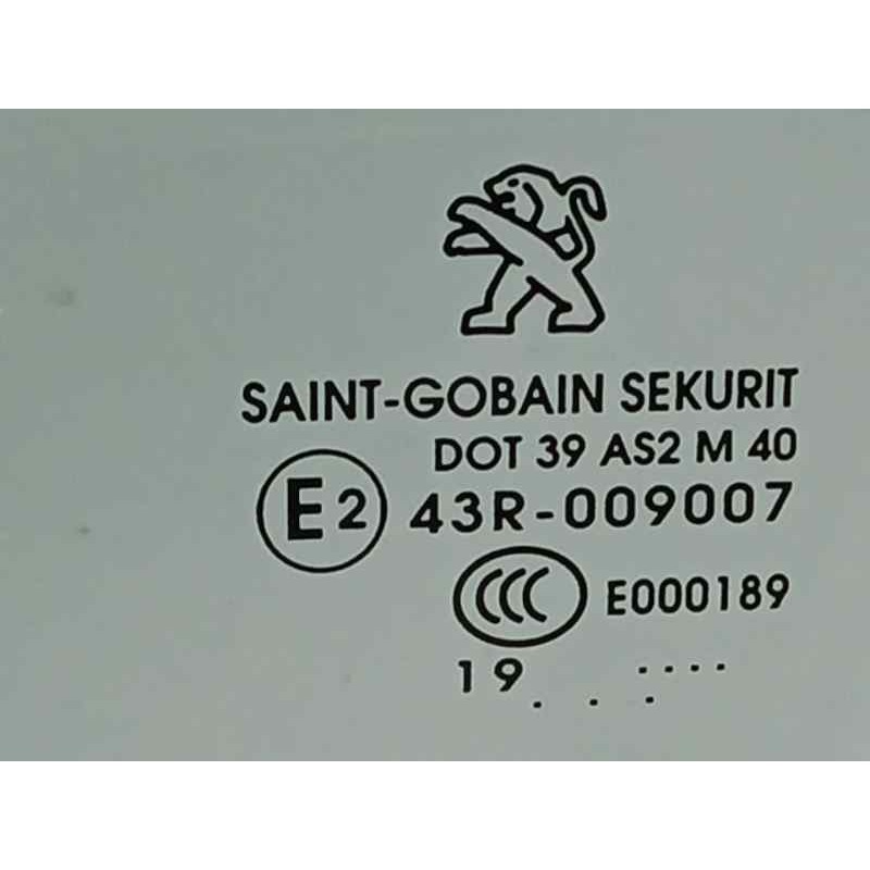 LUNA DELANTERA IZQUIERDA