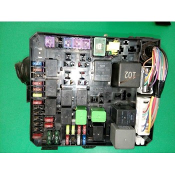 Recambio de caja reles / fusibles para mitsubishi asx (ga0w) motion 2wd referencia OEM IAM PR06102000  