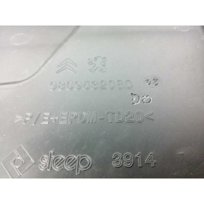 MOLDURA TRASERA DEFLECTOR INFERIOR