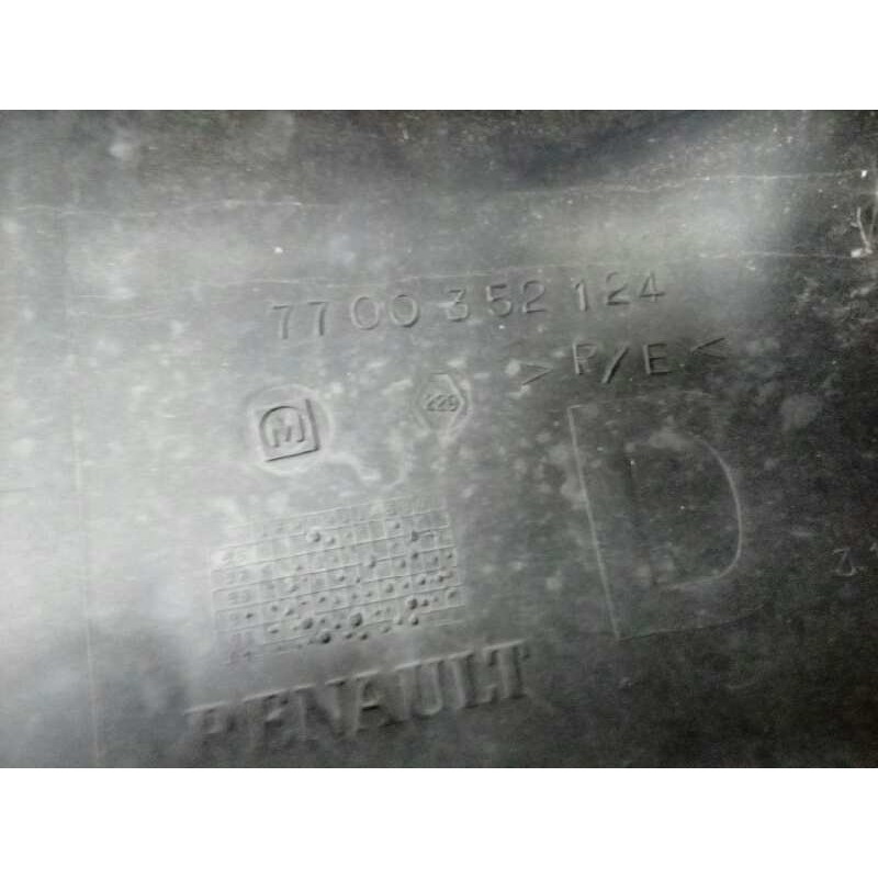 PUNTERA PARAGOLPES TRASERA DERECHA