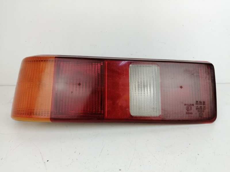 Recambio de piloto trasero izquierdo para ford sierra berlina referencia OEM IAM 87BG13A603BA 87BG13N004AA 