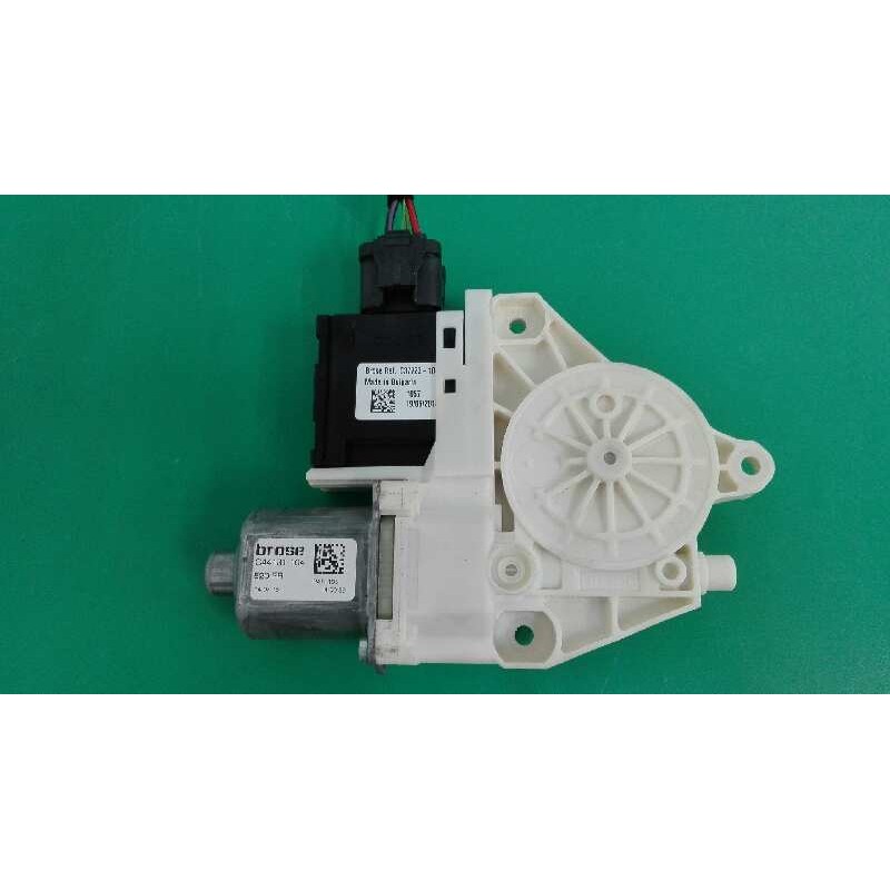 Recambio de motor elevalunas delantero derecho para jeep renegade suv (bu, b1, bv) 1.6 crd referencia OEM IAM 0130822664 0130822