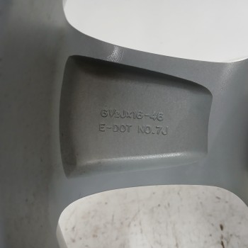 Recambio de llanta para hyundai tucson (jm) 2.0 referencia OEM IAM 529102E300 6,5JX16 ET46 5H 5X114