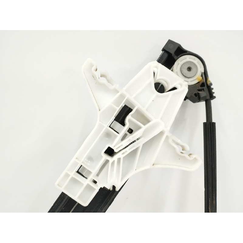 ELEVALUNAS TRASERO DERECHO 5Q0959408