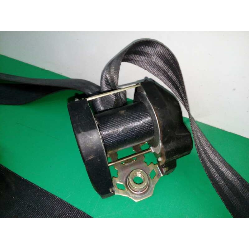 CINTURON SEGURIDAD DELANTERO DERECHO