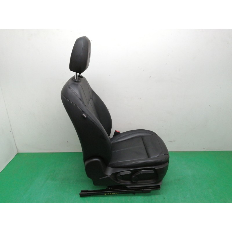 ASIENTO DELANTERO DERECHO