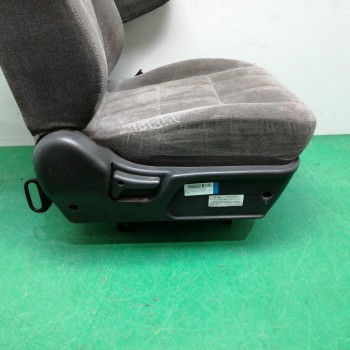 Recambio de asiento delantero derecho para isuzu trooper 3.0 dti (3-trg.) referencia OEM IAM   