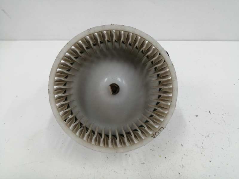 Recambio de motor calefaccion para hyundai i30 1.6 crdi cat referencia OEM IAM F00S33F012  