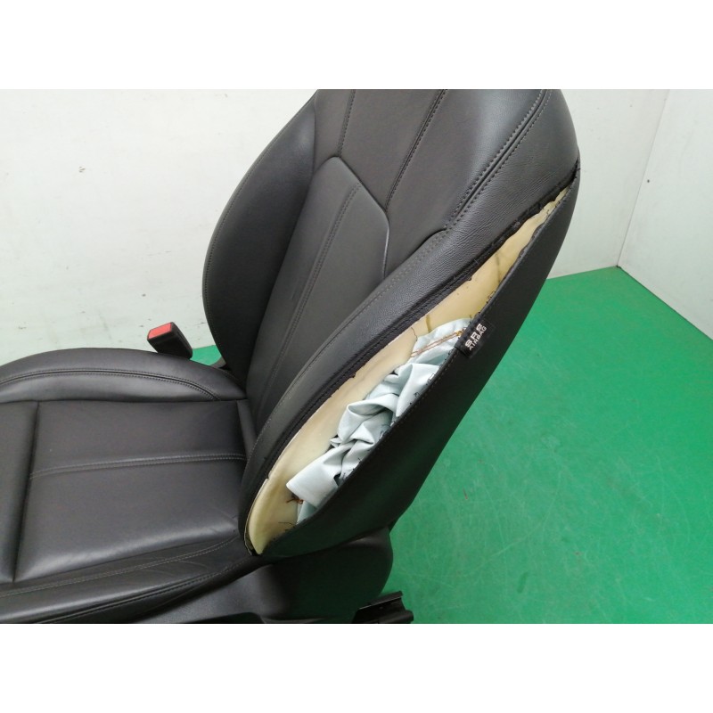 ASIENTO DELANTERO IZQUIERDO PROTECTOR SALTADO