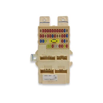 CAJA RELES / FUSIBLES 8215335041 