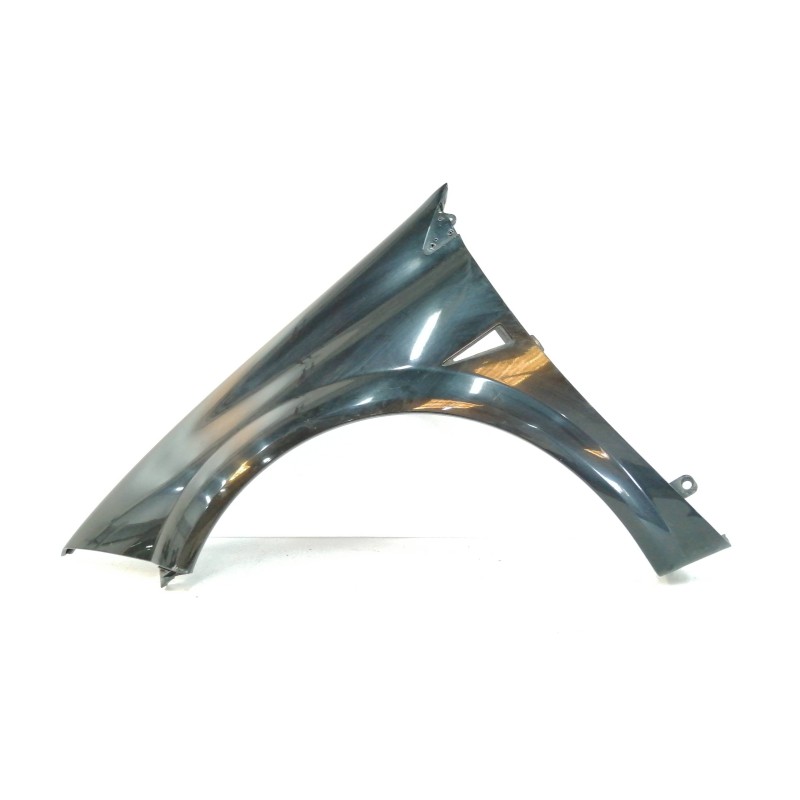 Recambio de aleta delantera izquierda para renault megane ii berlina 3p 1.6 16v referencia OEM IAM 8200011076  