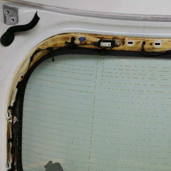 Recambio de porton trasero para opel insignia berlina 2.0 16v cdti referencia OEM IAM 13275291 OBSERVAR FOTOS 