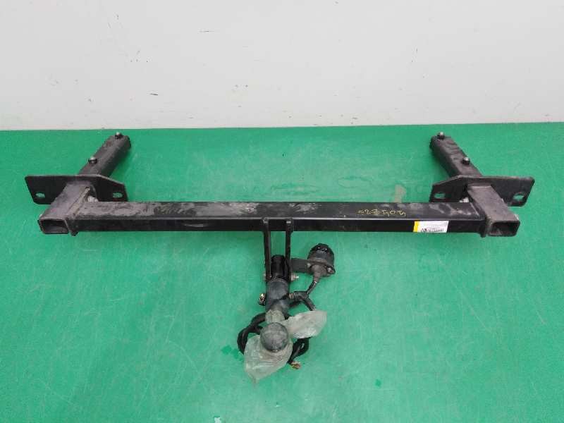 Recambio de enganche remolque para opel insignia berlina 2.0 16v cdti referencia OEM IAM   