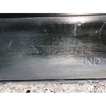 Recambio de aleta delantera derecha para renault megane ii berlina 3p 1.6 16v referencia OEM IAM 8200011077  