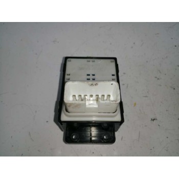 Recambio de mando elevalunas delantero izquierdo para hyundai i10 1.2 cat referencia OEM IAM 202007107  