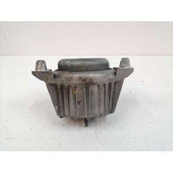 SOPORTE MOTOR DERECHO A2042400317 