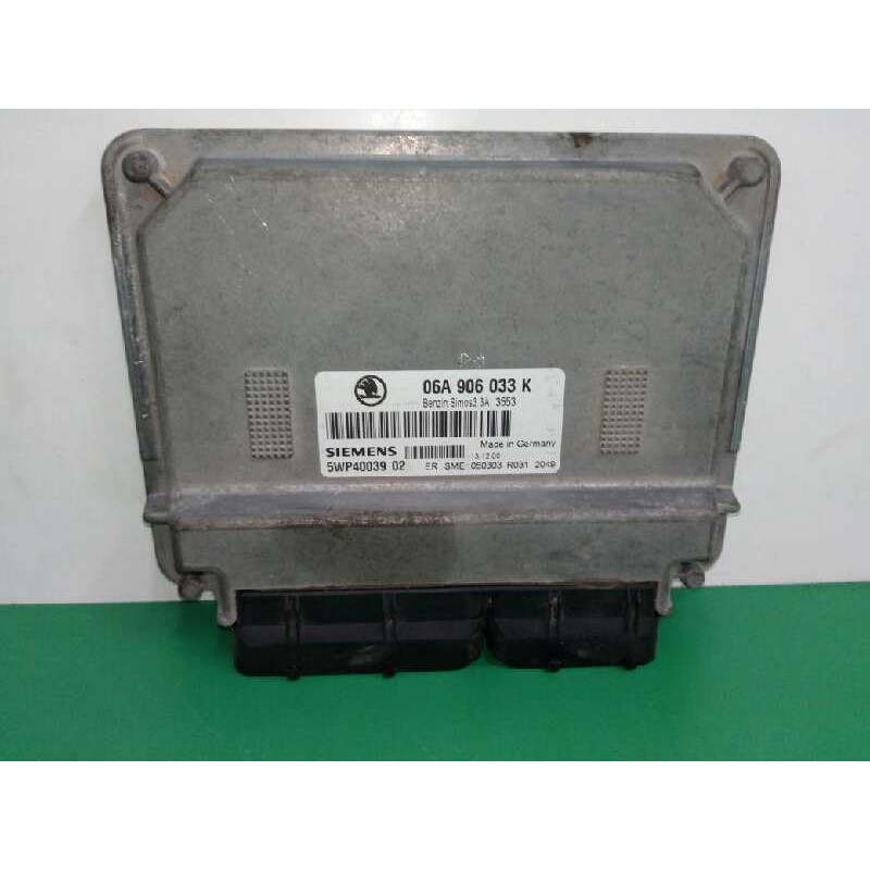 Recambio de centralita motor uce para skoda octavia berlina (1u2) ambiente referencia OEM IAM 06A906033K 5WP4003902 