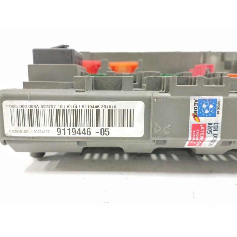 CAJA RELES / FUSIBLES