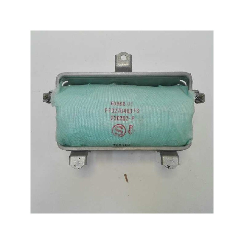Recambio de airbag delantero derecho para toyota corolla (e12) 2.0 d-4d linea sol berlina referencia OEM IAM 6098001 PF02704B07S