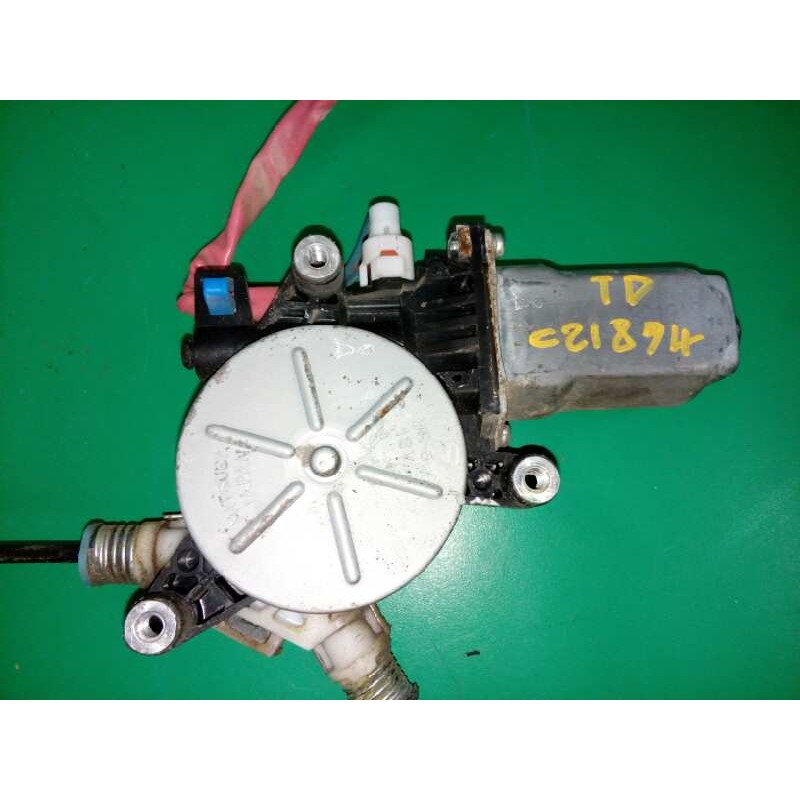 ELEVALUNAS TRASERO DERECHO 72710S9A013