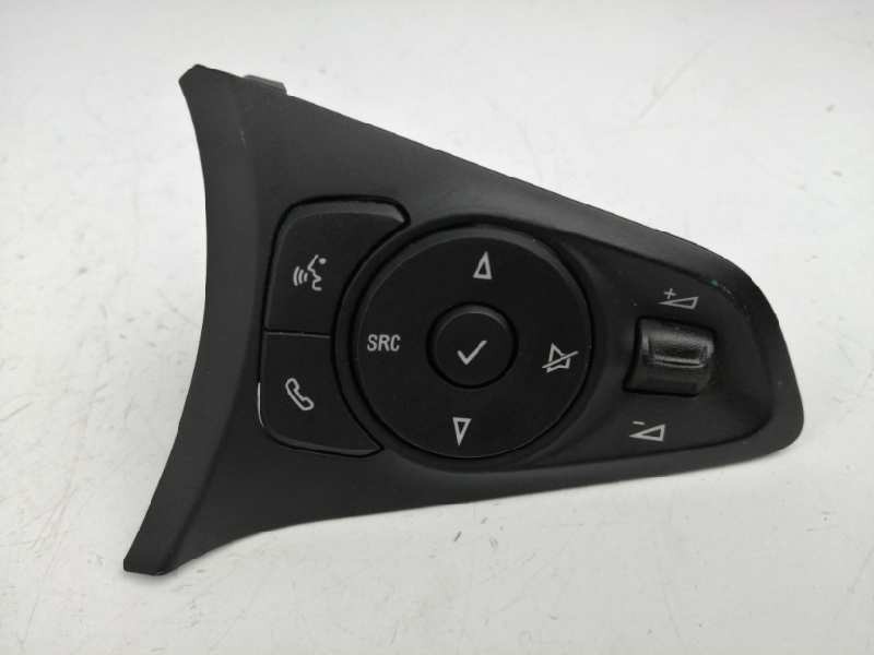 Recambio de mando volante para opel corsa f 1.2 referencia OEM IAM 39172789 DERECHO Recambio de mando volante para opel corsa f 1.2 referencia OEM IAM 39172789 DERECHO