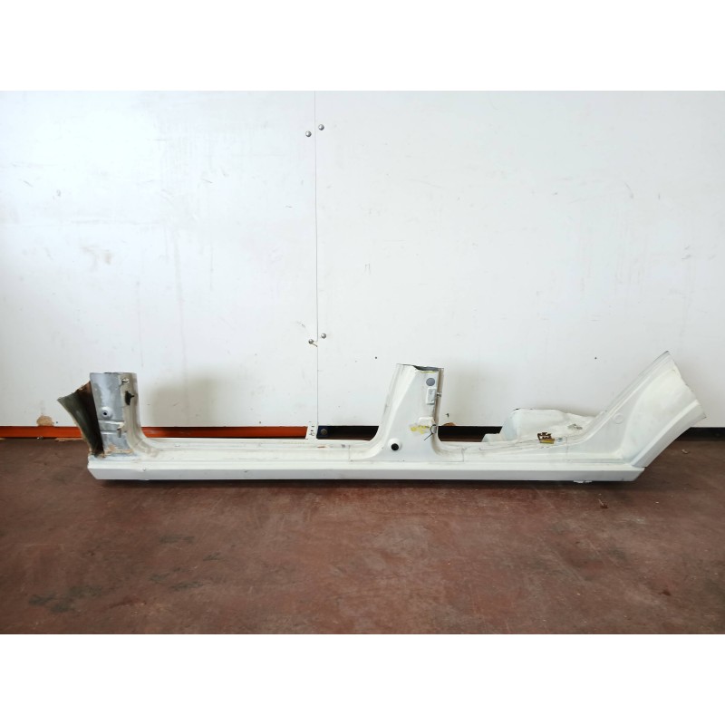 Recambio de estribos laterales para peugeot 309 gld referencia OEM IAM   