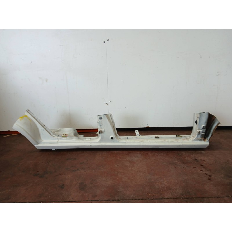 Recambio de estribos laterales para peugeot 309 gld referencia OEM IAM   