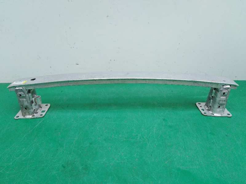 Recambio de refuerzo paragolpes trasero para peugeot 308 sw 1.2 12v e-thp referencia OEM IAM 9677366080 Recambio de refuerzo paragolpes trasero para peugeot 308 sw 1.2 12v e-thp referencia OEM IAM 9677366080
