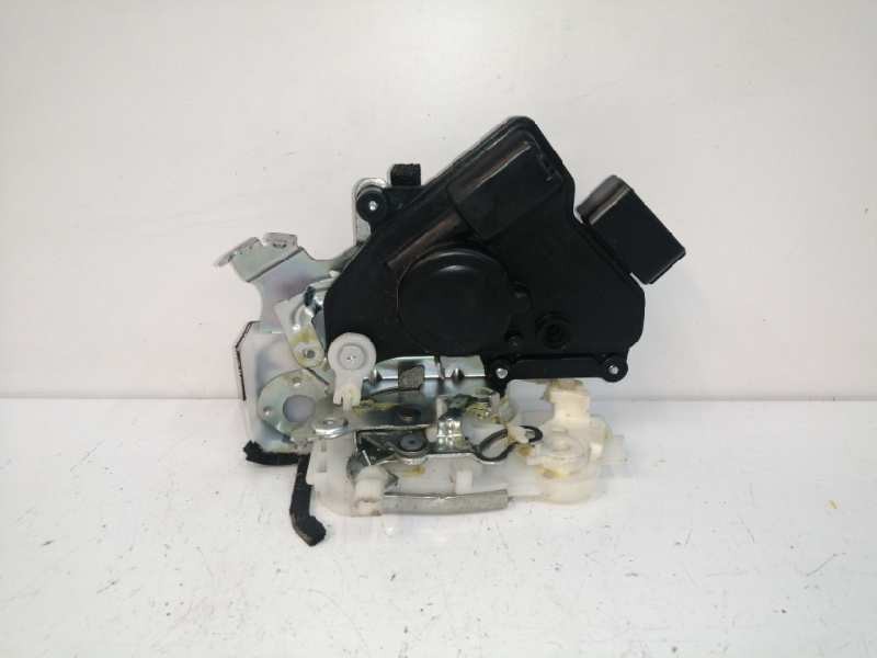 Recambio de cerradura puerta delantera derecha para mazda 5 berl. (cr) 2.0 turbodiesel cat referencia OEM IAM Recambio de cerradura puerta delantera derecha para mazda 5 berl. (cr) 2.0 turbodiesel cat referencia OEM IAM