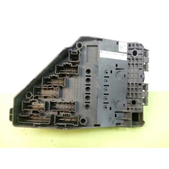 Recambio de caja reles / fusibles para land rover freelander (ln) es targa referencia OEM IAM YQE103520R  