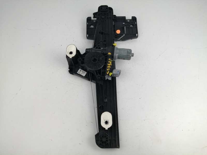 Recambio de elevalunas trasero derecho para opel corsa f 1.2 referencia OEM IAM 9829045580 Recambio de elevalunas trasero derecho para opel corsa f 1.2 referencia OEM IAM 9829045580