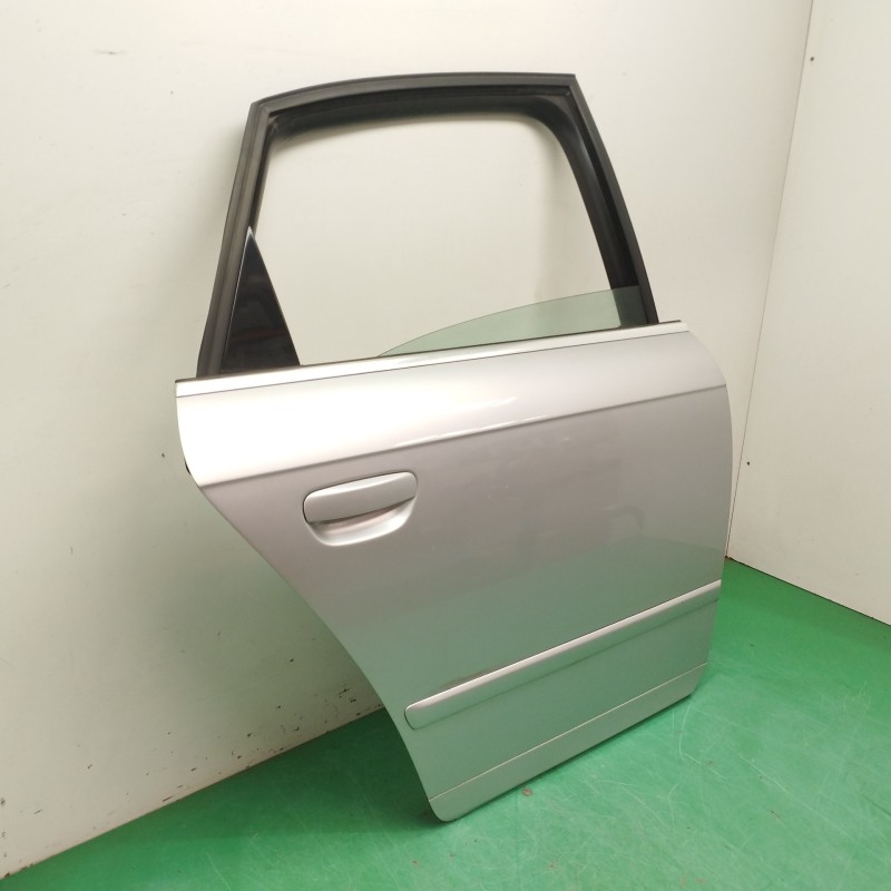 PUERTA TRASERA DERECHA OBSERVAR FOTOS