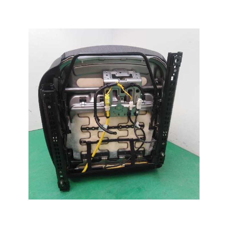 ASIENTO DELANTERO DERECHO