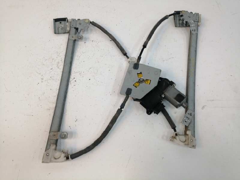Recambio de elevalunas delantero derecho para hyundai i30 1.6 crdi cat referencia OEM IAM Recambio de elevalunas delantero derecho para hyundai i30 1.6 crdi cat referencia OEM IAM