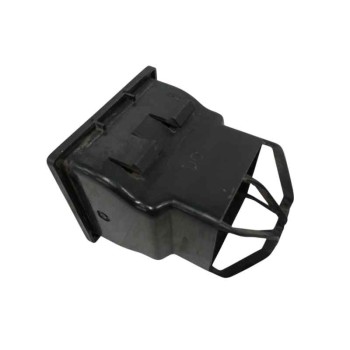 Recambio de rejilla aireadora para nissan trade 2.8 d referencia OEM IAM  LADO IZQUIERDO 