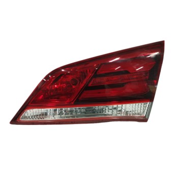 PILOTO TRASERO DERECHO INTERIOR 924043Z600 