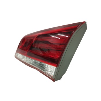 Recambio de piloto trasero derecho interior para hyundai i40 1.7 crdi cat referencia OEM IAM 924043Z600  